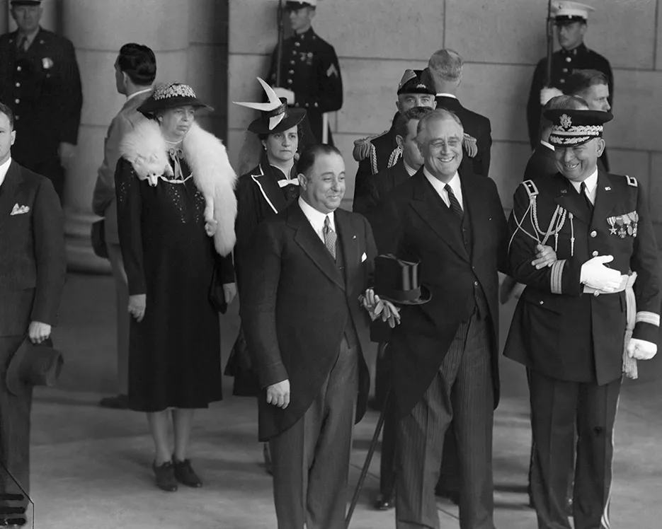 A photo showing U.S. President Franklin D. Roosevelt greeting Nicaraguan President Anastasio Somoza upon Somoza's arrival in Washington D.C. on May 5, 1939.